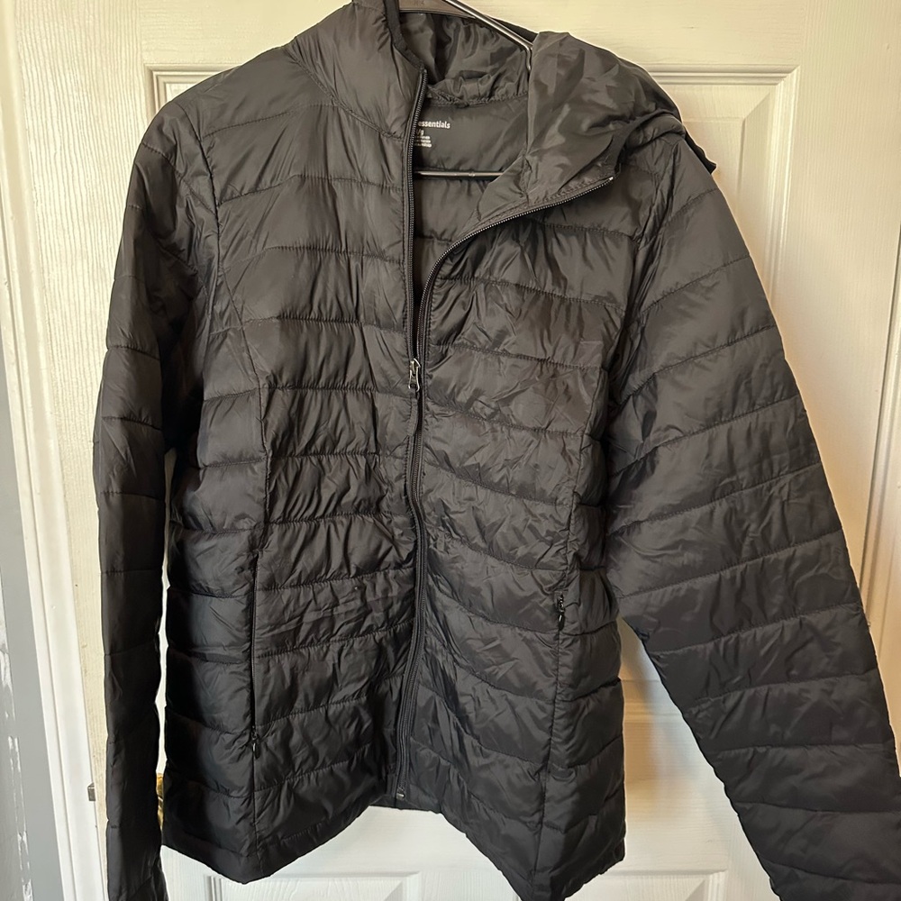 Amazon Essentials Men's Dark Gray Puffer Jacket